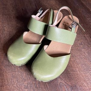 Dansko Thea clog in apple green size 38